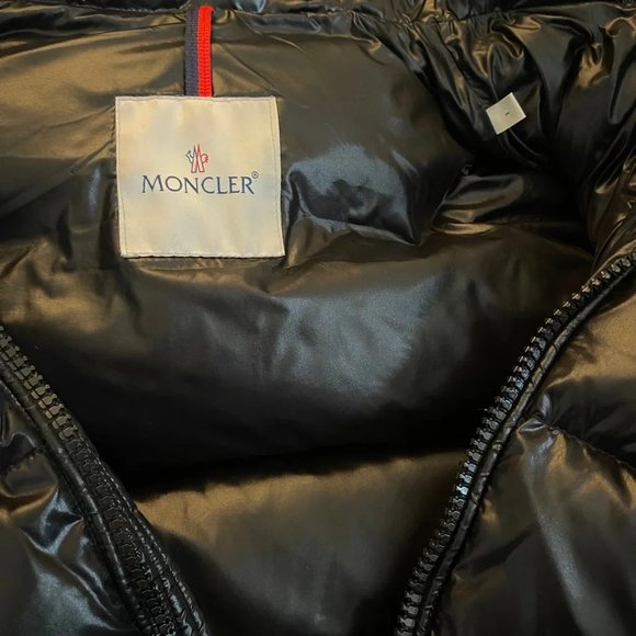 Men's Moncler Size L Black Down Jacket - Picture 4 of 7